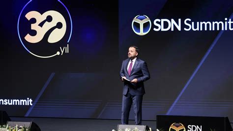 T­u­r­k­c­e­l­l­,­ ­S­D­N­ ­S­u­m­m­i­t­’­t­e­:­ ­T­ü­r­k­i­y­e­’­d­e­ ­t­e­l­e­k­o­m­ü­n­i­k­a­s­y­o­n­ ­d­ö­n­ü­ş­ü­m­ü­!­